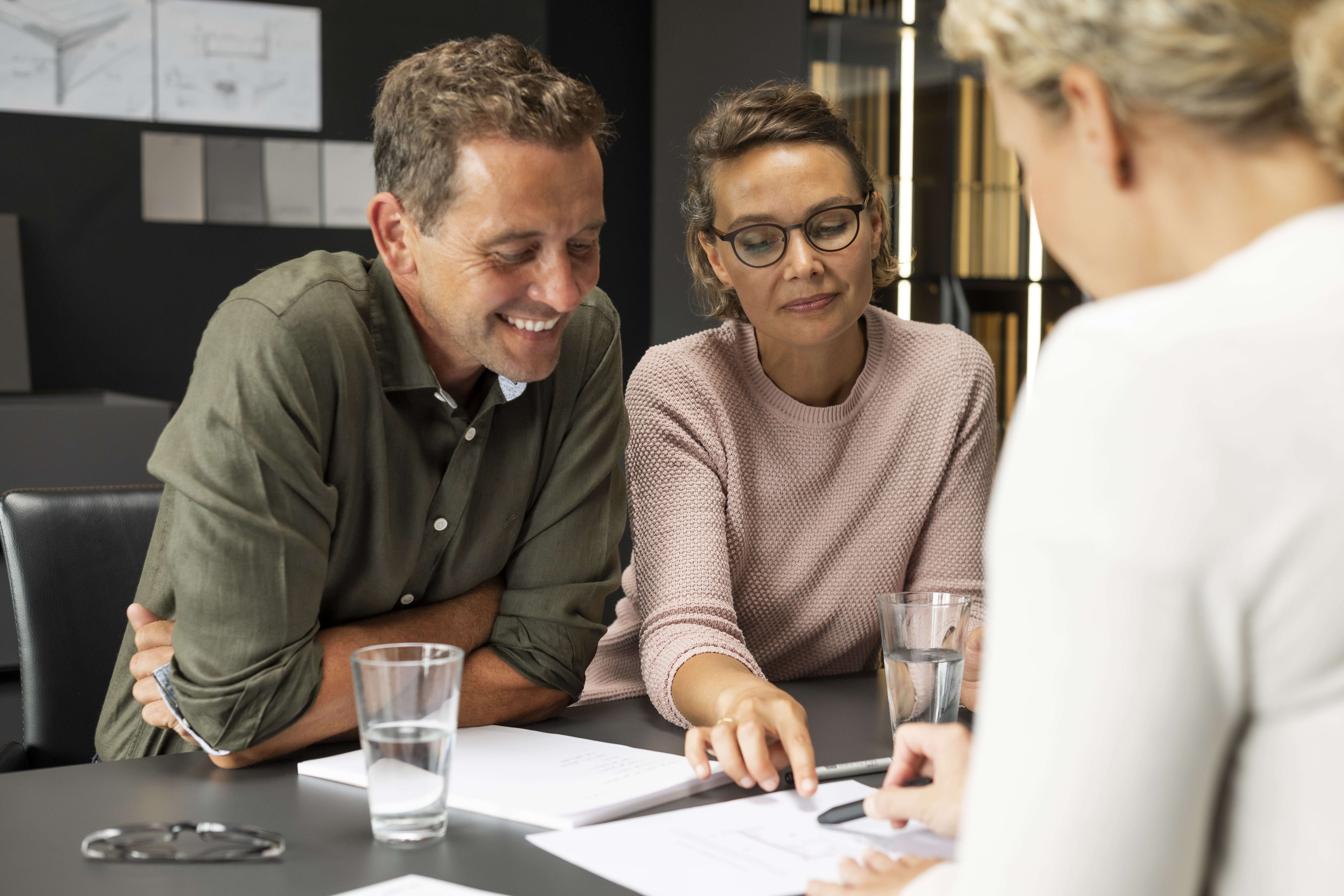 Beratungsgespräch Küchenkauf Menschen